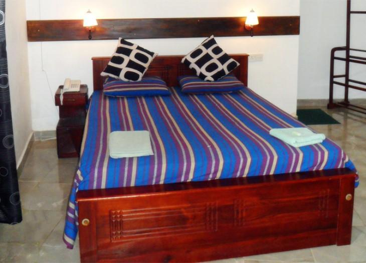 Travellers Halt Hotell Ratnapura Exteriör bild