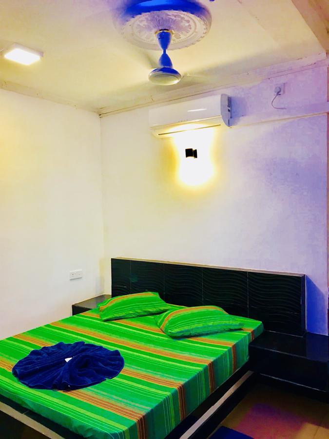 Travellers Halt Hotell Ratnapura Exteriör bild