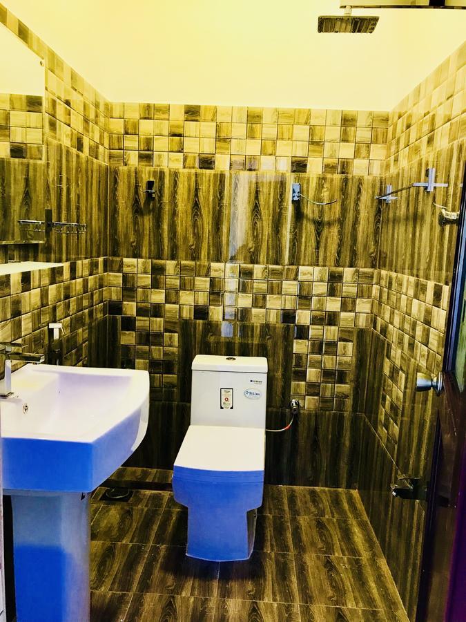 Travellers Halt Hotell Ratnapura Exteriör bild